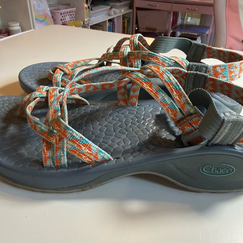 Chaco Sandals Size 8.5 - Picture 2 of 6